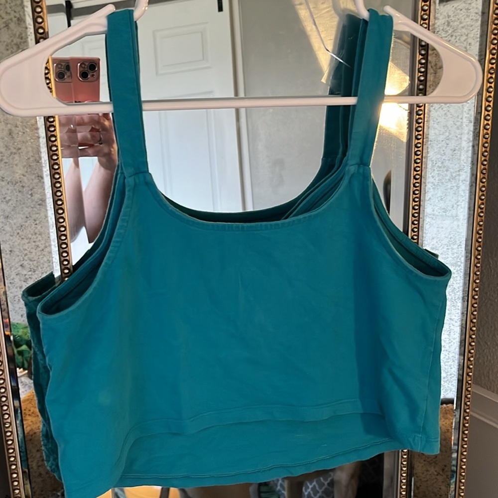 Torrid Foxy v neck crop tank size large - Picture 8 of 8